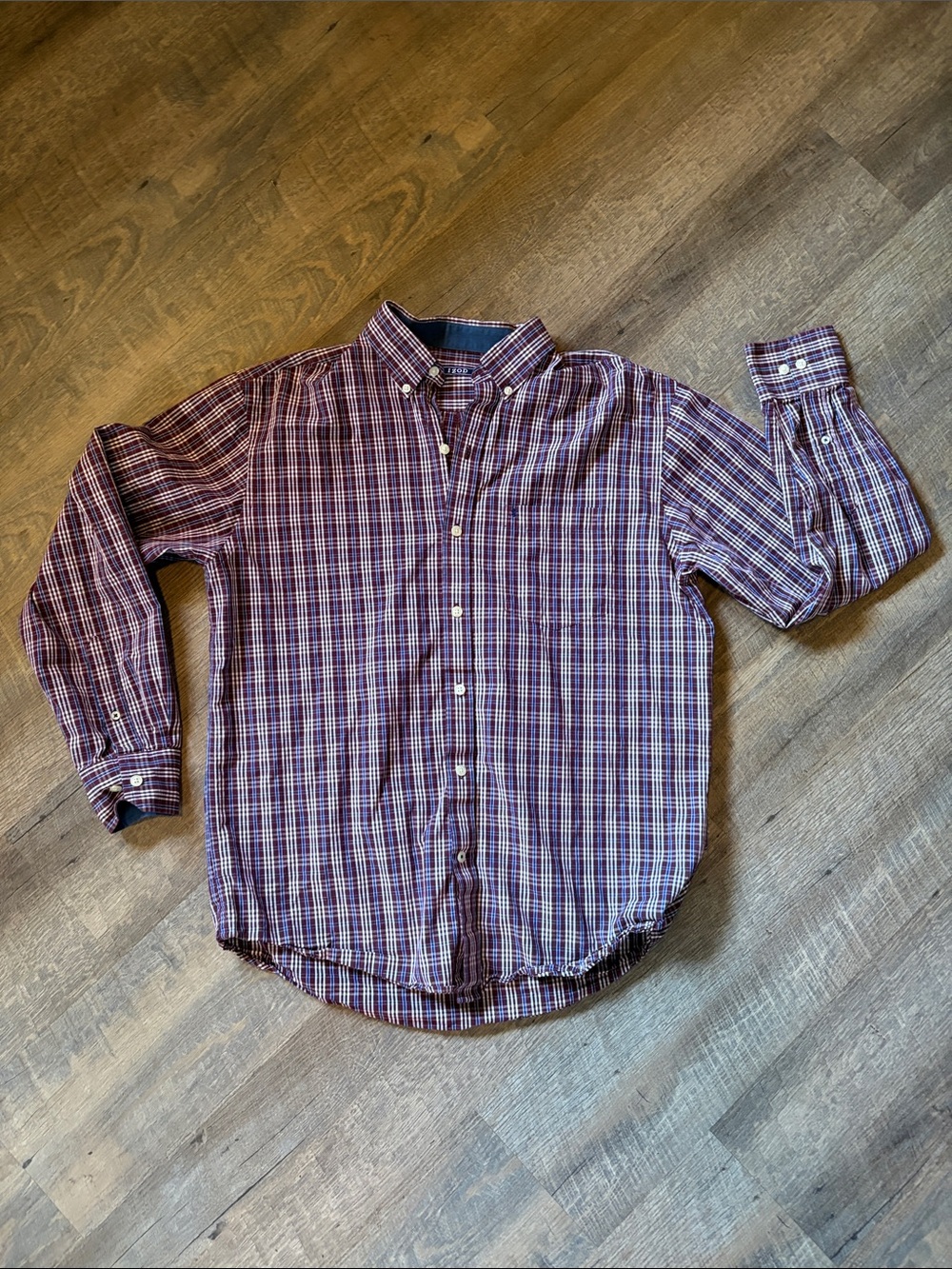 Izod Plaid Button Down Shirt - Medium